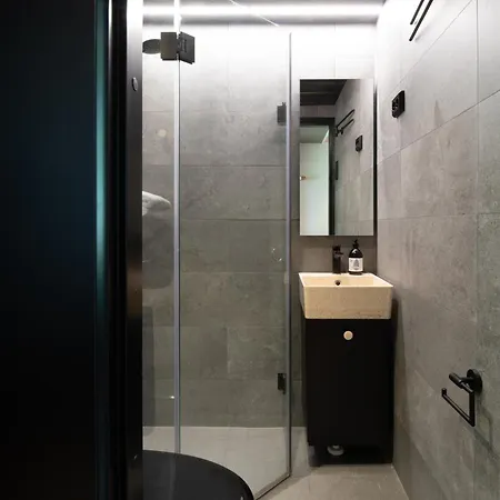 Haltia Nature Boutique & Glamping 4* אספו