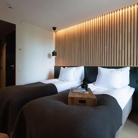 Haltia Nature Boutique & Glamping 4* אספו
