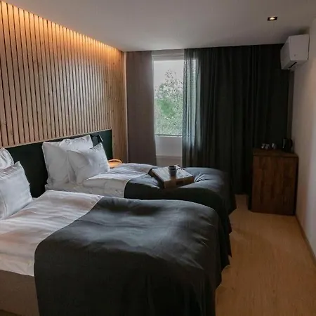 Haltia Nature Boutique & Glamping אספו